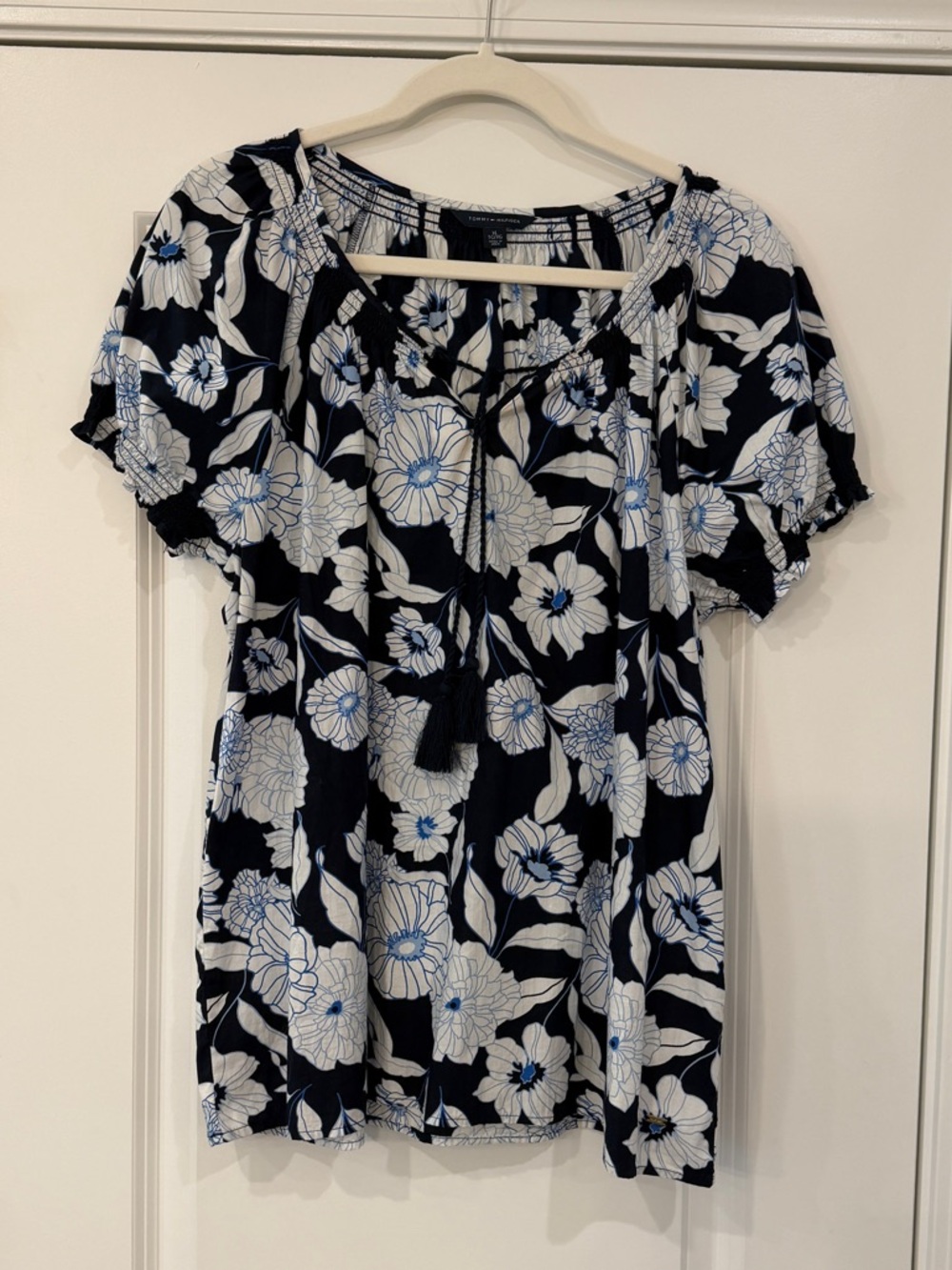 Tommy Hilfiger Navy and White Floral Off-Shoulder Top